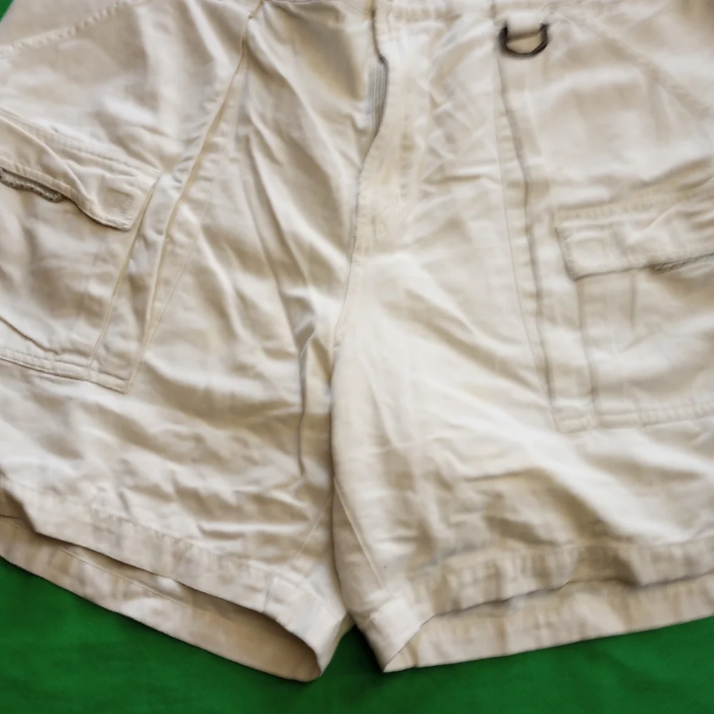Men's Cream Flat-Front Cargo Shorts with Utility D-Ring - Picture 2 of 5